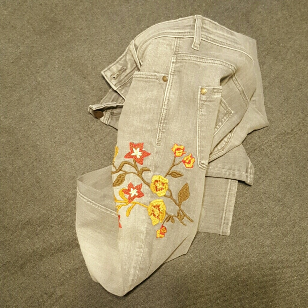 Zara NWOT cropped embroidered jeans womens size 4 - Picture 2 of 8